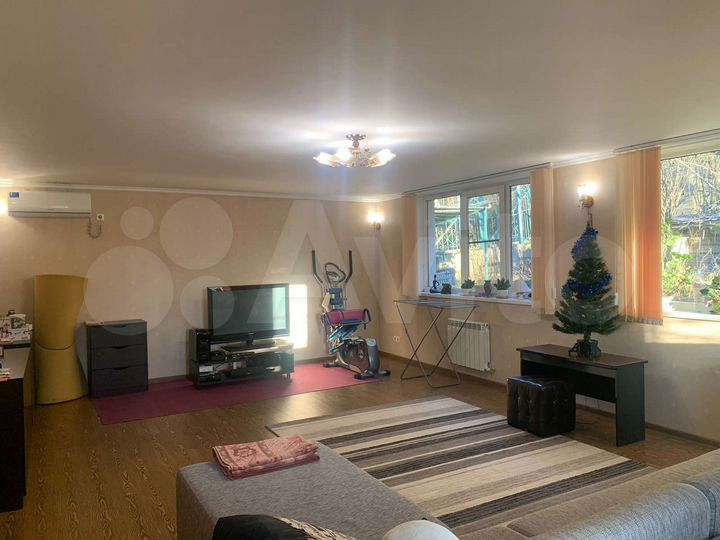 Дом 121,9 м² на участке 5,8 сот.