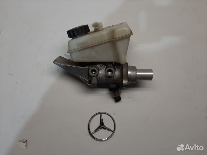 Главный тормозной цилиндр Mercedes GL ML