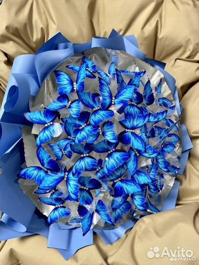 Букет из светящихся бабочек