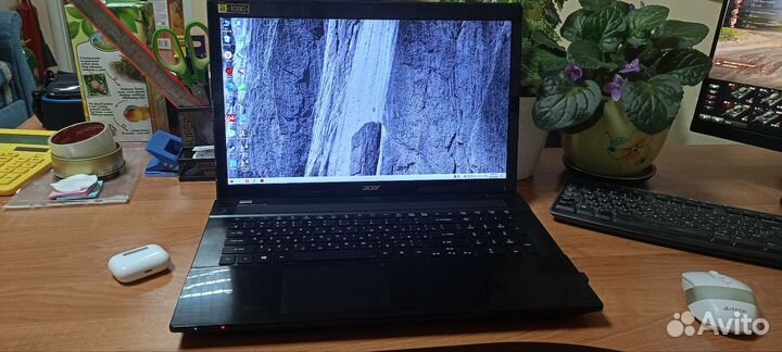 Acer aspire v3 772g, Core i7 4702MQ,GTX850m 2gb