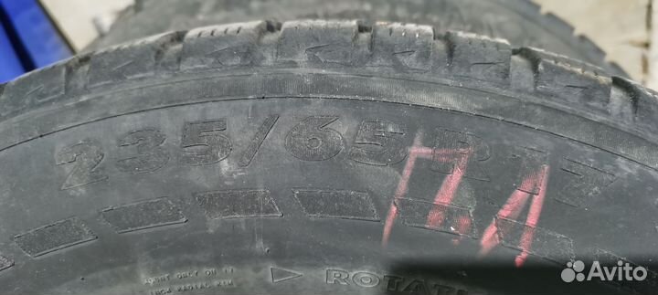 Nokian Tyres Hakkapeliitta 7 SUV 235/65 R17 108T