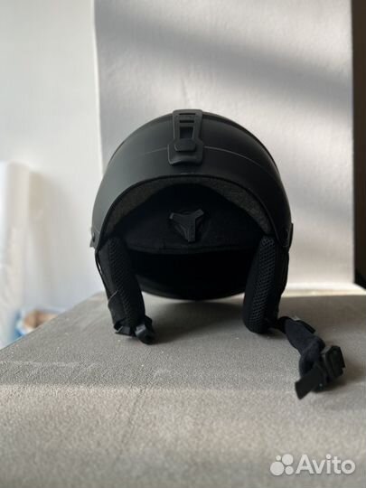 Горнолыжный шлем и очки Uvex