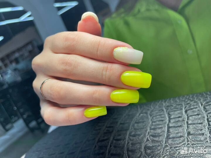 Маникюр, наращивание ногтей, педикюр