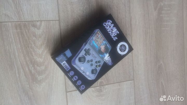 Игровая консоль R36S приставка с ретро играмм