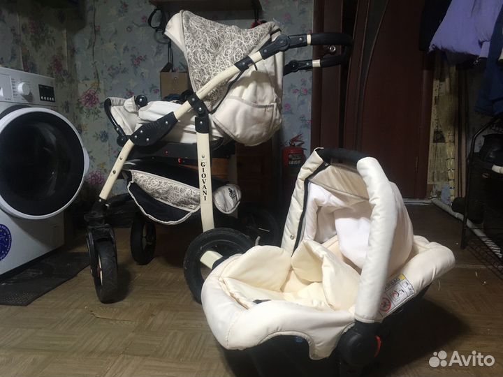 Детская коляска с автокреслом