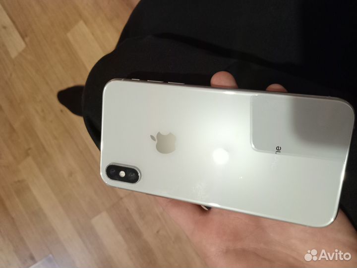 iPhone Xs, 64 ГБ