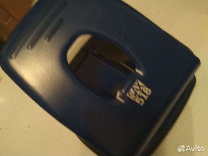 Дырокол Sax-518