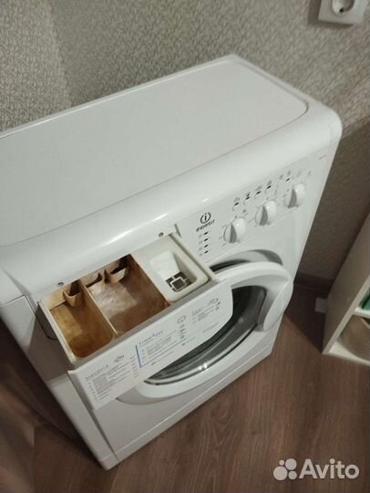 Стиральная машина бу Indesit wiun 103