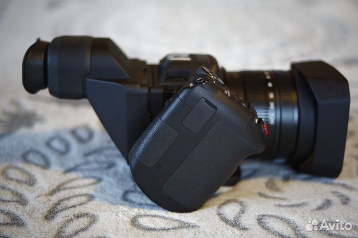 Видеокамера Canon XC10 + CFast 2.0 на 128Gb