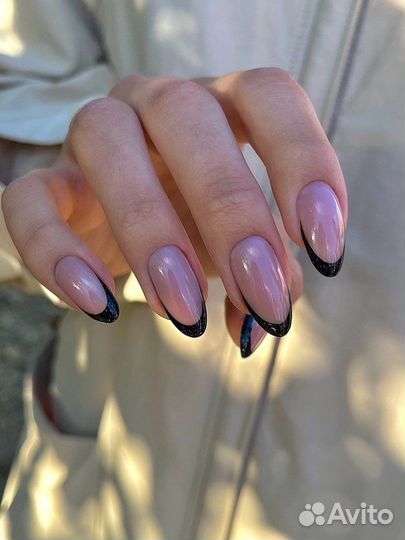 Маникюр педикюр