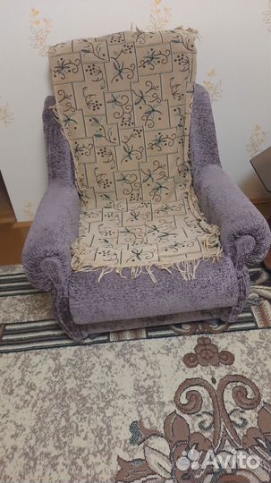 Мягкое кресло
