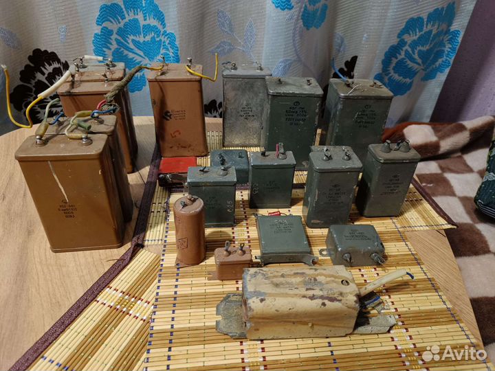 Конденсаторы бумажные, металлобумажные и прочие