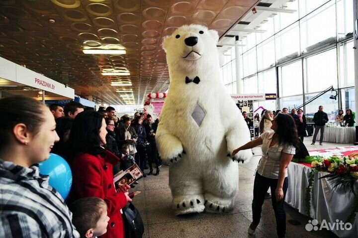 Большой белый медведь Умка