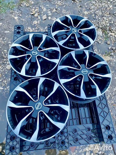 Диски R15 4x114.3 цо 66.1