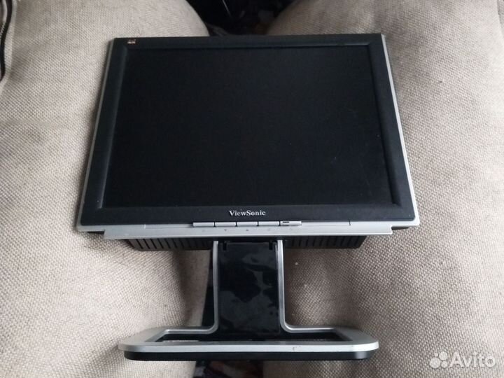 Монитор Viewsonic 2004 года Б/У
