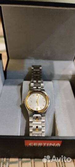 Часы наручные женские