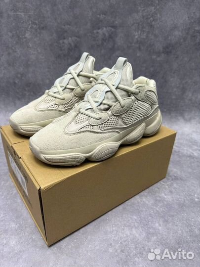 Кроссовки Adidas Yeezy Boost 500