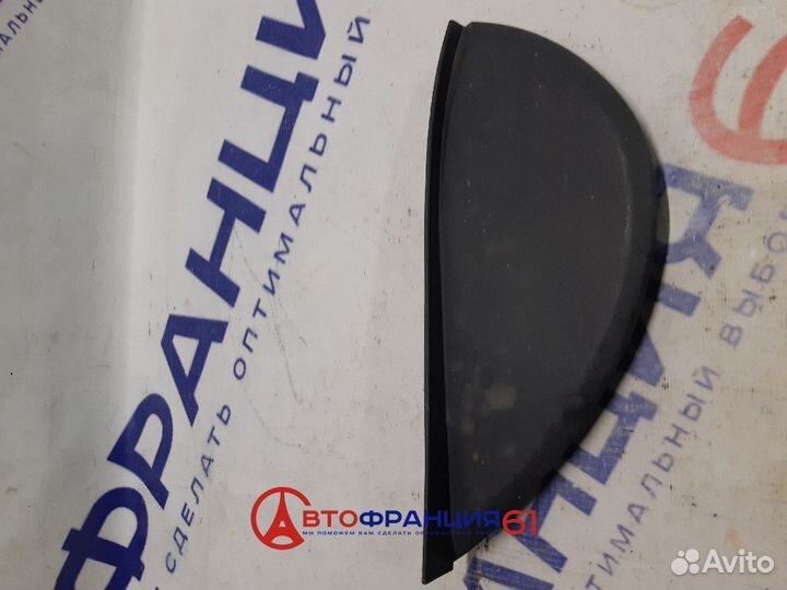 Накладка торпедо, 689214207R renault megane 3, 303