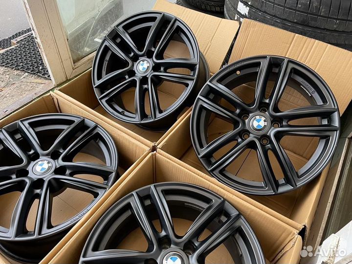 Оригинальные диски на Bmw5g20,Skoda Octavia r17