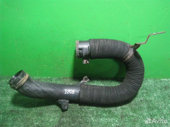 Воздухозаборник Toyota Verso R2 2009