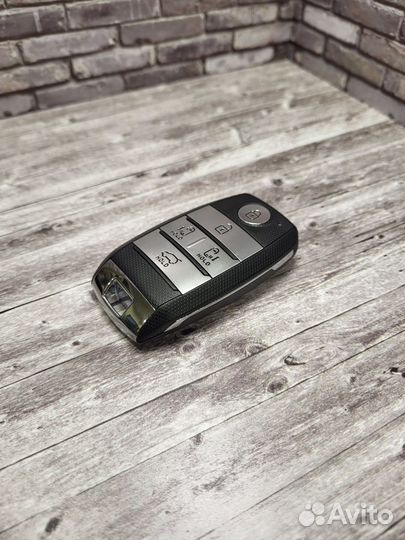 Ключ Kia Carnival