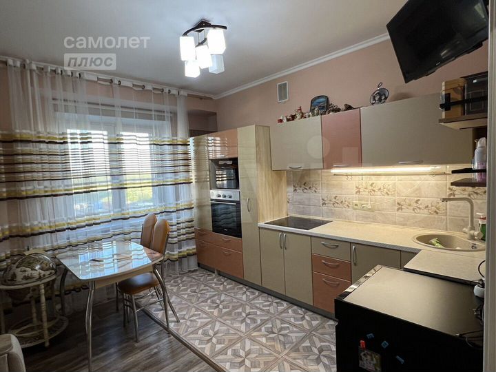 2-к. квартира, 66,5 м², 7/10 эт.