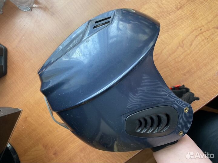 Горнолыжный шлем
