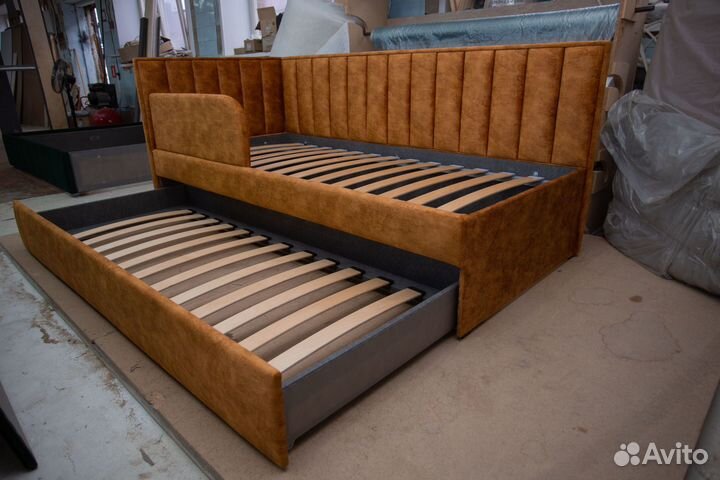 Кровать детская с матрасом с ящиками