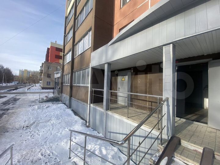 Сдам торговое помещение, 97 м²