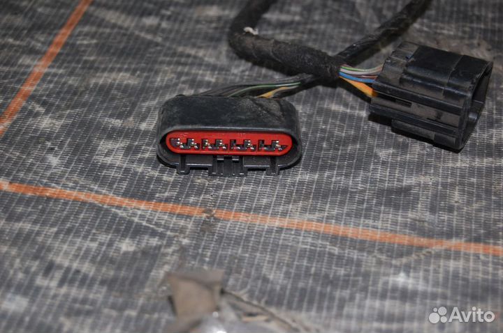 Проводка двери задней левой - Ford Focus 3