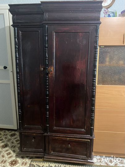 Шкаф шифоньер