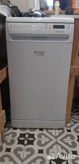 Посудомоечная машина Hotpoint Ariston узкая