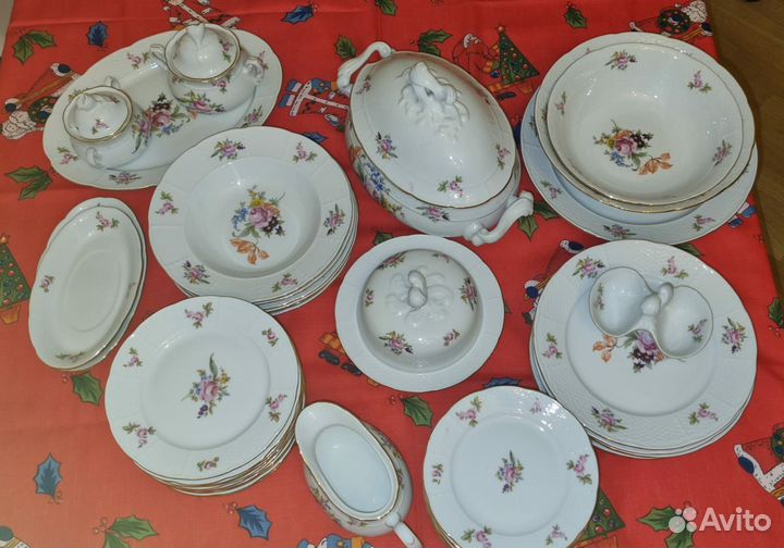 2 столовых сервиза 44 и 39 предм.Мейсенский букет