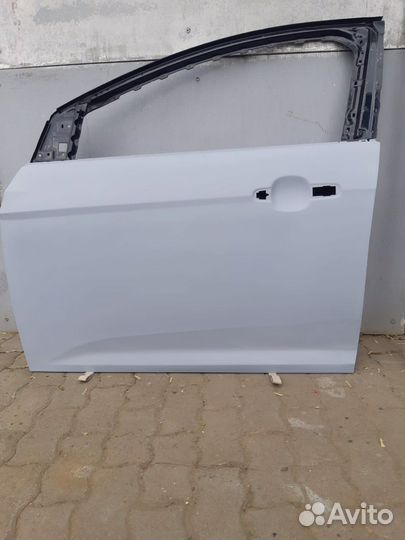 Дверь левая ford focus 3