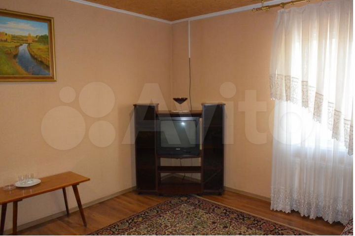 Коттедж 700 м² на участке 20 сот.