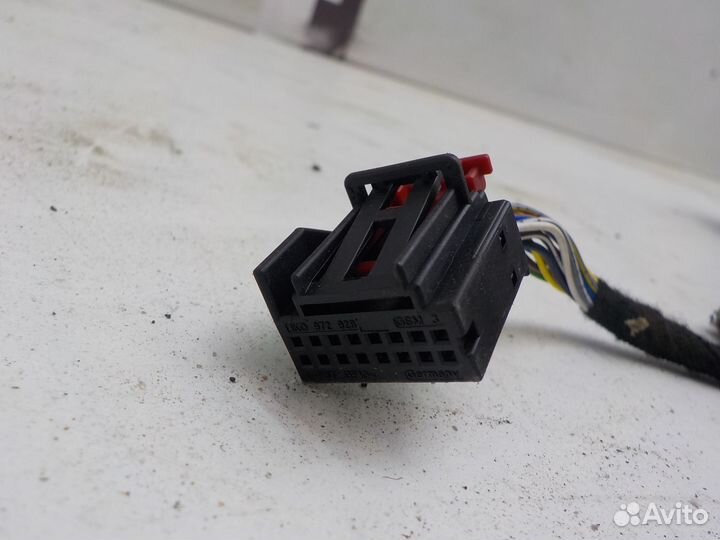 Зеркало наружное правое Volkswagen Tiguan 2016