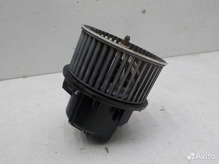 Мотор вентилятора Volvo S80 2006