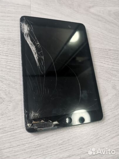 iPad на запчасти