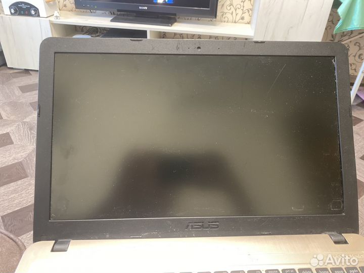 Ноутбук asus