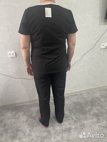 Медицинский костюм женский 56 размер