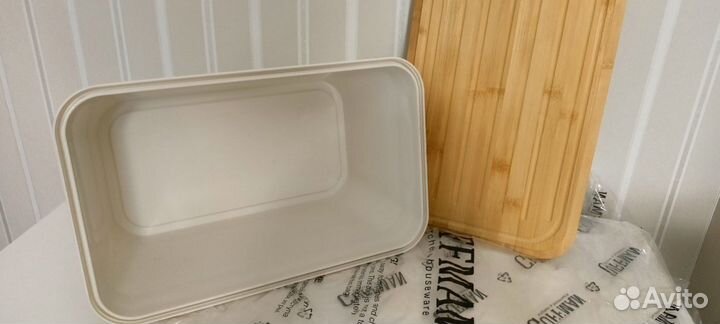 Хлебница с доской (бамбук/пластик) Guffman новая