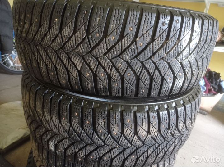 Triangle IceLink Trin PS01 215/60 R16 99T