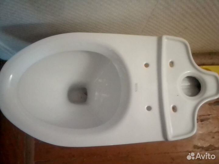 Продаю новый унитаз,без бачка