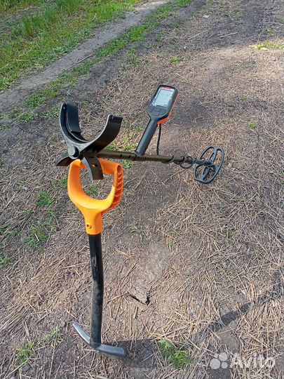 Металлоискатель quest x5