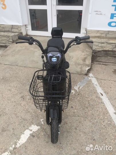 Электроскутер Intro Strait 350W с акб 48V 20Ah