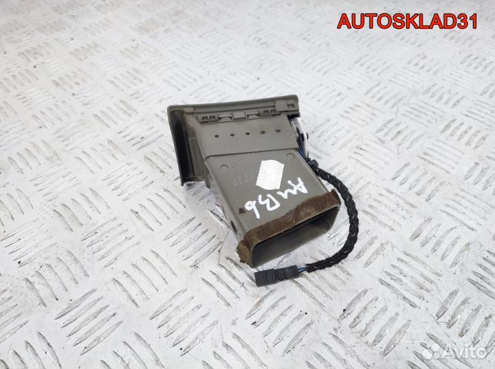 Дефлектор воздушный левый Audi A4 B6 8E0820901F