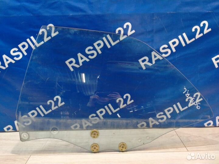 Стекло заднее левое Toyota Mark Ii GX90 1GFE