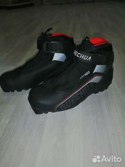 Лыжные ботинки