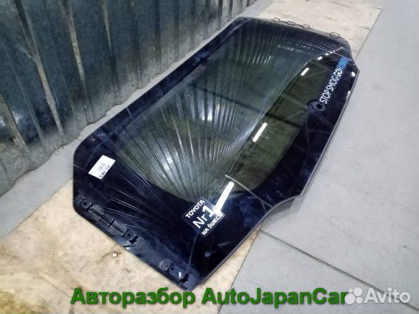 Toyota RAV4 (XA50) стекло двери багажника