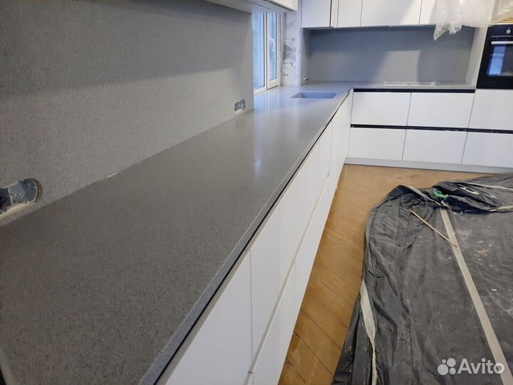 Столешница из искусственного камня с мойкой